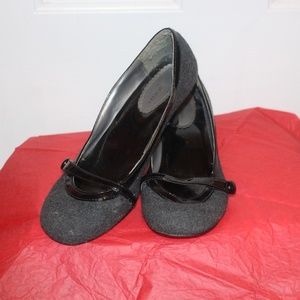Gray Fabric Heels Size 8 1/2